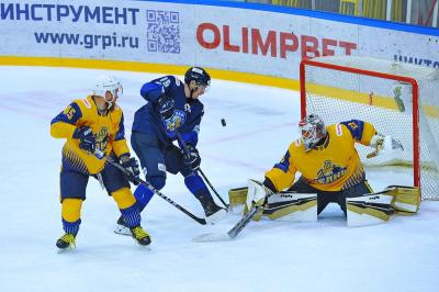 ХК «Рязань-ВДВ» уступил «Челнам»